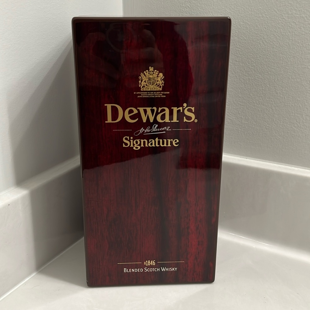 Dewar’s Signature Box
